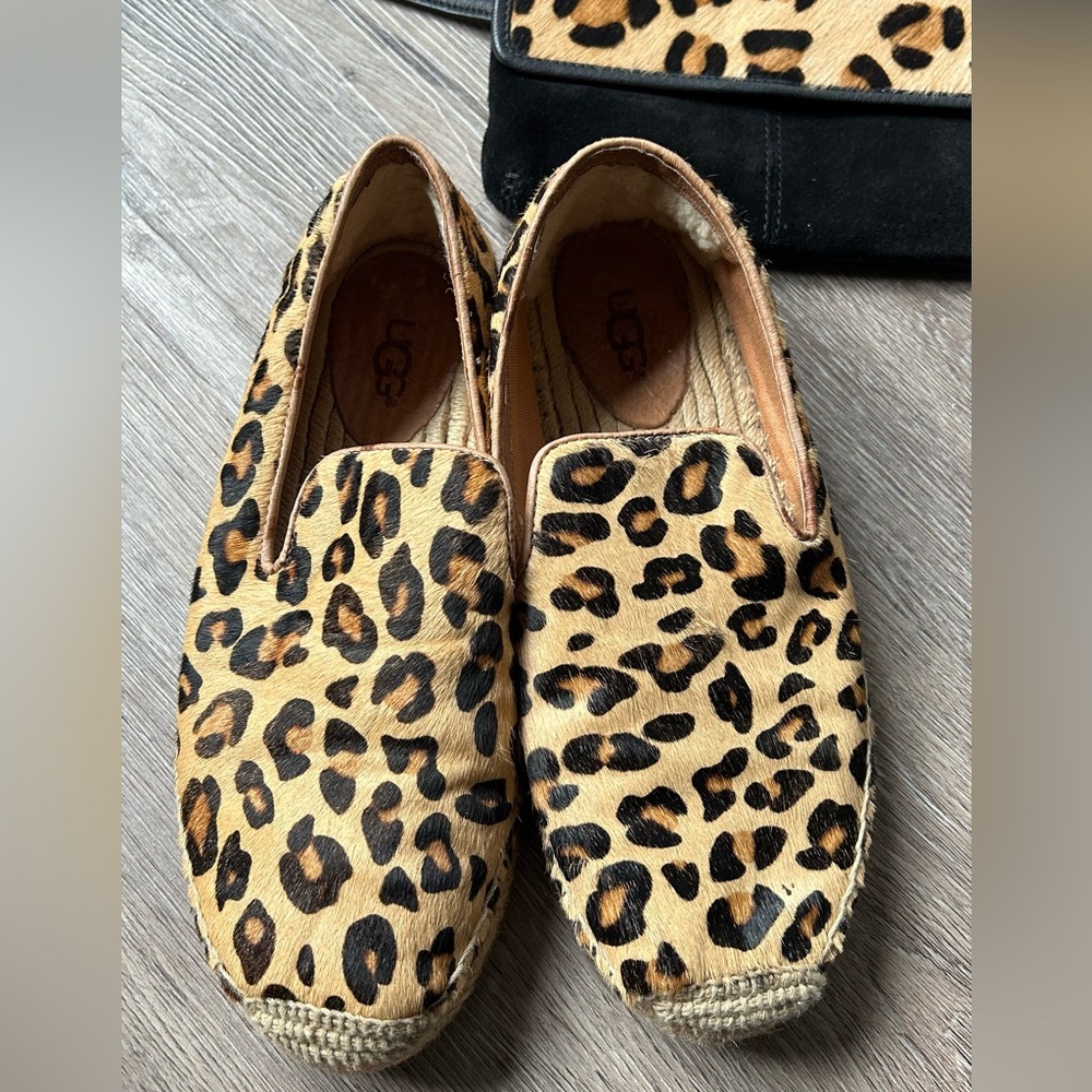 Women's Ugg SANDRINNE CALF HAIR LEOPARD LOAFER